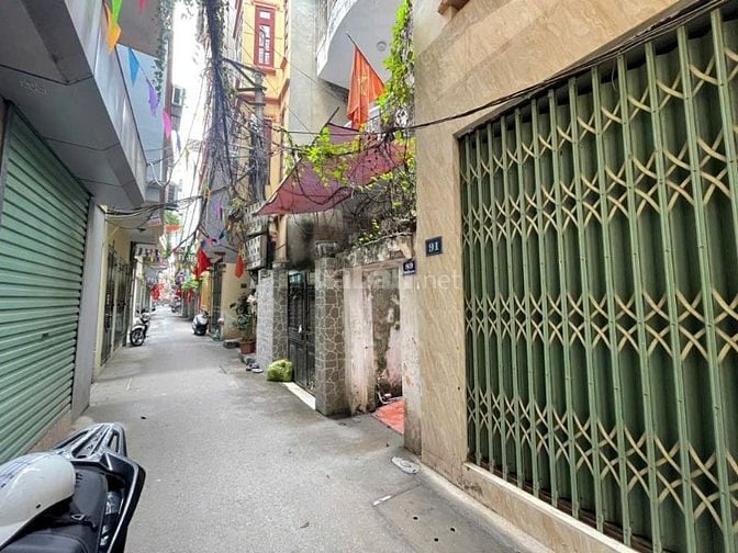 - Bán nhà mặt phố Trường Chinh, Đống Đa, Siêu đẹp, 122m2, 29 tỷ