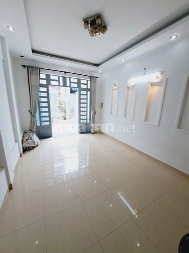 Gần Chợ- HXH Thông Sát Mặt Đường LK 8-9 Nhà 2 tầng mới đẹp(4x16)