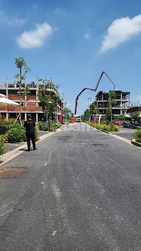 🔥 Cá mập mắc cạn - Nhà đẹp bình chánh - Giá chỉ bằng căn hộ chung cư 
