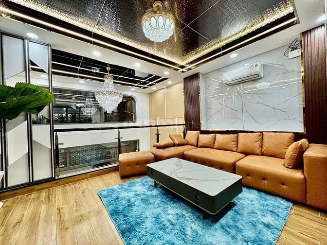  Lên sóng nhà mới giá chỉ 2tỷ230 hẻm rộng 8m Phạm Văn Bạch,Tân Bình