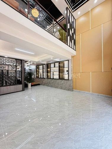  Lên sóng nhà mới giá chỉ 2tỷ230 hẻm rộng 8m Phạm Văn Bạch,Tân Bình