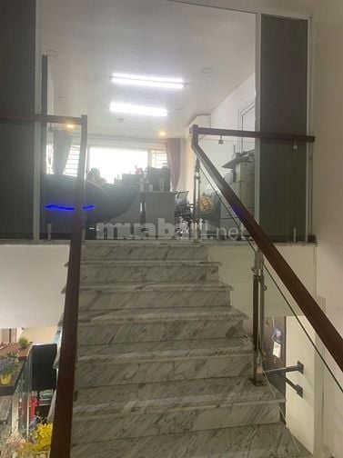 Cần bán căn hộ chung cư  86 Tản Đà, Phường 11, Quận 5,