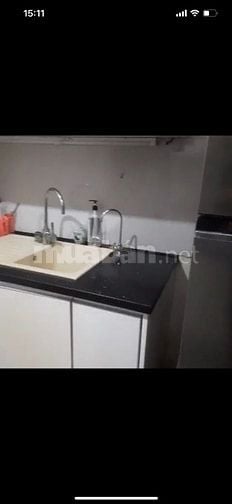 Cho thuê căn hộ tiện nghi, đầy đủ nội thất, chỉ cần xách vali vào ở
