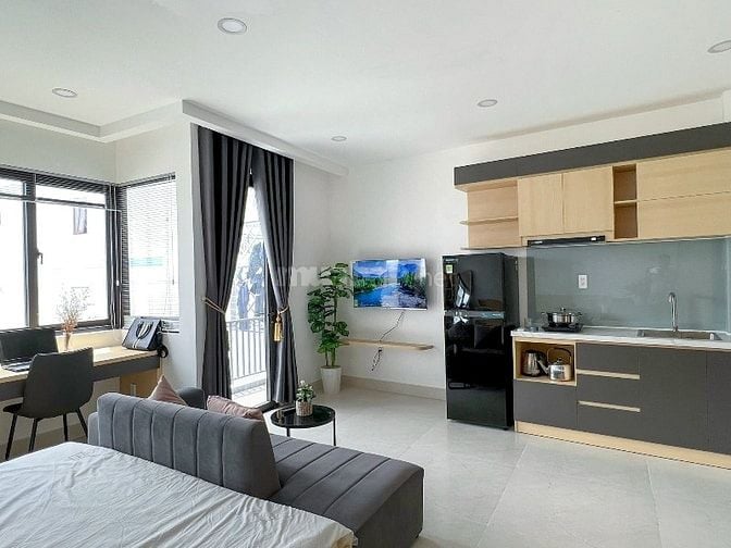 Căn hộ studio balcony thiết kế sang trọng, hiện đại, Quận 2