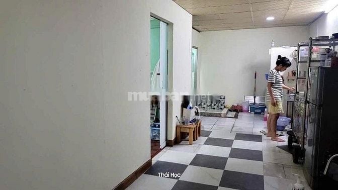 Cho thuê nhà hẻm 4m(XH) Bùi Văn Ngữ, P.Hiệp Thành, Q.12 giá 6tr