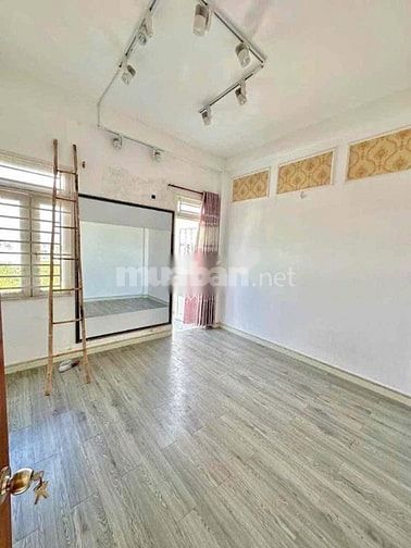 Cho thuê nhà hẻm 4m(XH) Bùi Văn Ngữ, P.Hiệp Thành, Q.12 giá 6tr