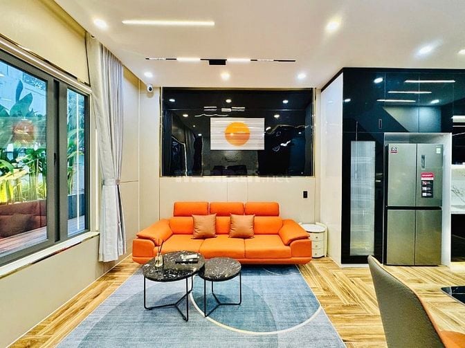 CHỦ BÁN NHÀ GIÁ RẺ QUANG TRUNG ĐÚC 3LẦU NGANG 4,5M XE HƠI VÔ TRONG NHÀ