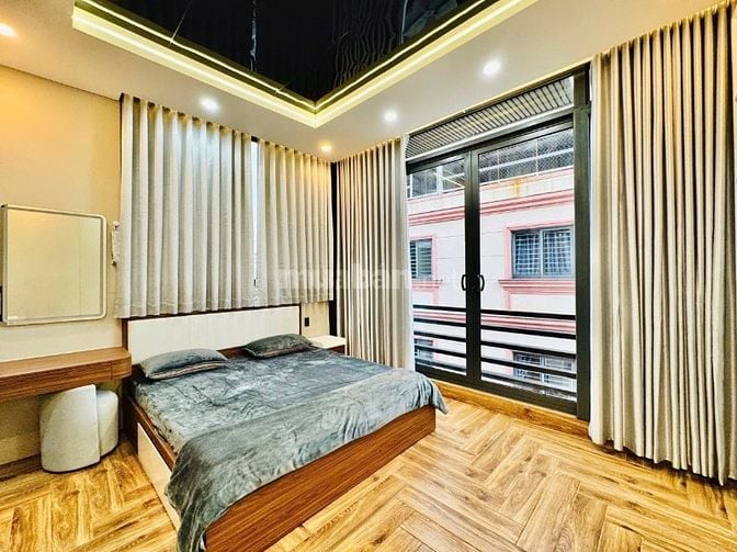 CHỦ BÁN NHÀ GIÁ RẺ QUANG TRUNG ĐÚC 3LẦU NGANG 4,5M XE HƠI VÔ TRONG NHÀ