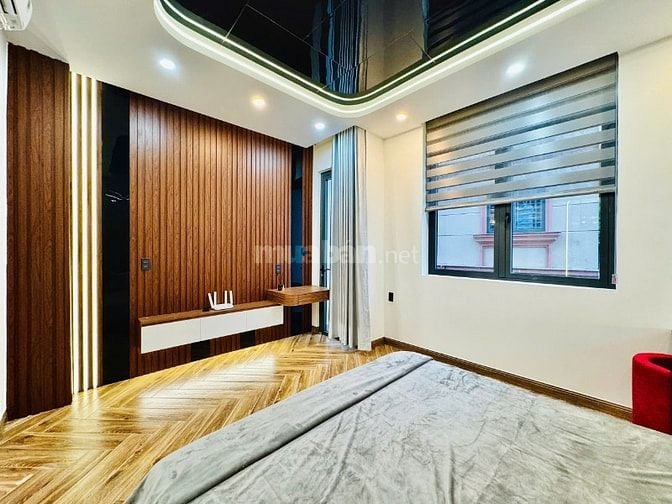 CHỦ BÁN NHÀ GIÁ RẺ QUANG TRUNG ĐÚC 3LẦU NGANG 4,5M XE HƠI VÔ TRONG NHÀ