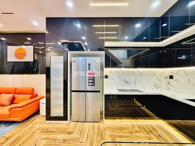 CHỦ BÁN NHÀ GIÁ RẺ QUANG TRUNG ĐÚC 3LẦU NGANG 4,5M XE HƠI VÔ TRONG NHÀ