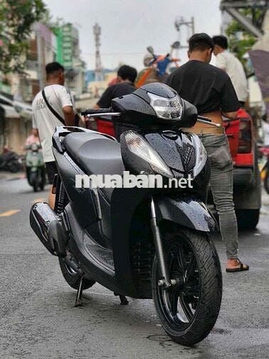 sh 300i nhập ý