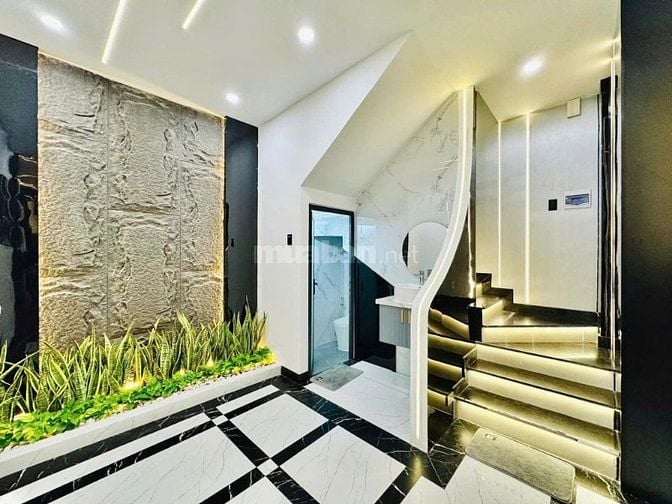 Bán căn nhà tuyệt đẹp, hẻm 6m, sát  mặt tiền đường Quang Trung