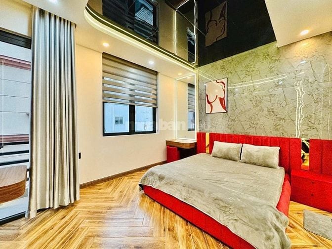 Bán căn nhà tuyệt đẹp, hẻm 6m, sát  mặt tiền đường Quang Trung