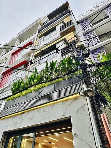 Bán căn nhà tuyệt đẹp, hẻm 6m, sát  mặt tiền đường Quang Trung