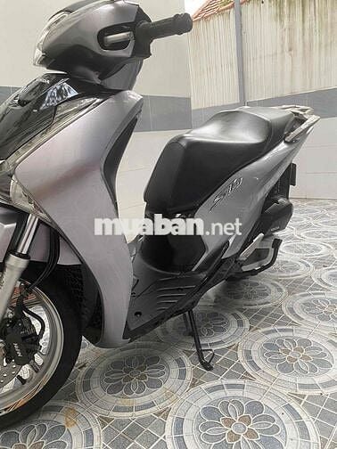 cần bán xe sh 125 nam.xe chính chủ.máy móc còn zin