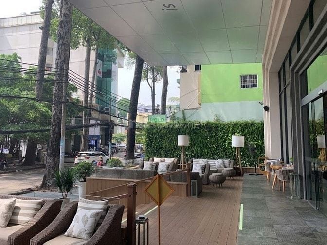 Chuyển Nhượng Khách Sạn 4 Sao đường Sương Nguyệt Ánh giá 860 tỷ