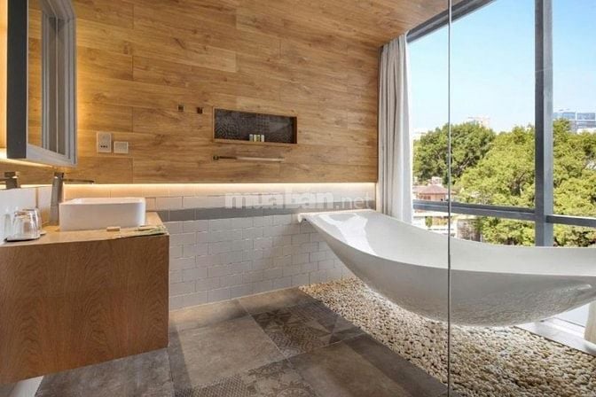 Chuyển Nhượng Khách Sạn 4 Sao đường Sương Nguyệt Ánh giá 860 tỷ