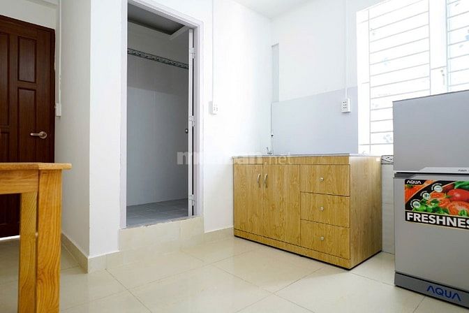 Phòng Căn hộ tách bếp đủ nội thất Quận Tân Bình (Gần Etown Cộng Hòa)