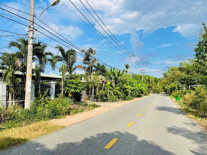 Chính chủ bán đất MT Hương Lộ2, Trảng Bàng, Tây Ninh 200m2 giá chỉ 380