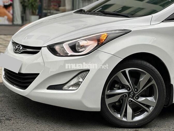 Hyundai Elantra 2015 1.8 AT - 76000 km
