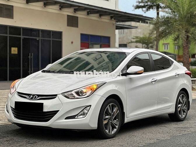 Hyundai Elantra 2015 1.8 AT - 76000 km