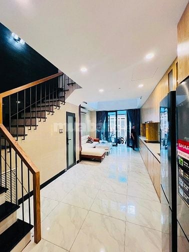 Bán nhà rẻ đẹp hxh 4 lầu (4,3x12) 600/12 ạ QUANG TRUNG P11 Gò Vấp