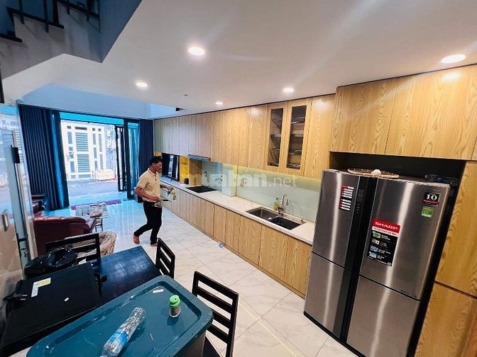 Bán nhà rẻ đẹp hxh 4 lầu (4,3x12) 600/12 ạ QUANG TRUNG P11 Gò Vấp
