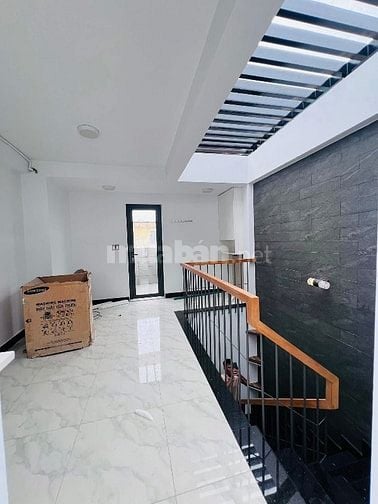 Bán nhà rẻ đẹp hxh 4 lầu (4,3x12) 600/12 ạ QUANG TRUNG P11 Gò Vấp