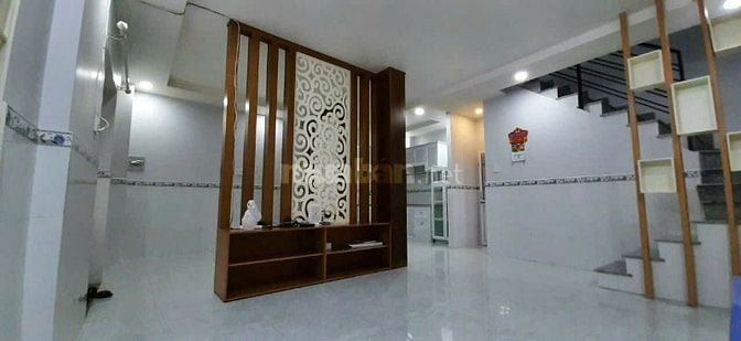 Bán nhà chính chủ Phường 27, Q.Bình Thạnh, 1 sẹc, sát mặt tiền đường