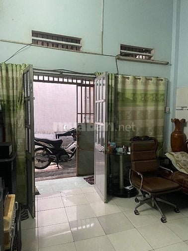 Bán nhà Hóc Môn cấp 4 gác lửng ,đã lên đất thổ Cư