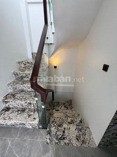 NHÀ PHỐ ĐÀM QUANG TRUNG - 8TẦNG THANG MÁY - NỘI THẤT ĐẸP - GARA Ô TÔ