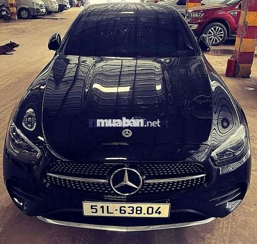 Mercedes Benz E Class 2021 E300 AMG 2.0 siêu đẹp.