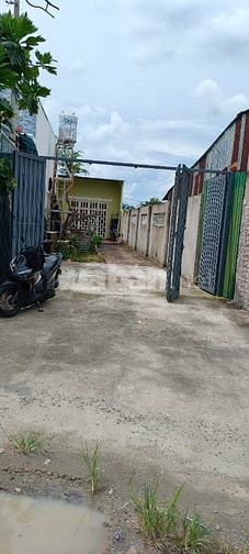 Cần bán gấp nhà cấp 4. DT 125m2 ở Tân Thông Hội - Củ Chi giá 930 triệu