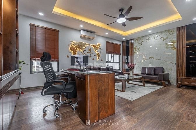 BÁN BIỆT THỰ LÀM VĂN PHÒNG CẦU GIẤY, 150M2 × 5 TẦNG, MT 10M, 40 TỶ