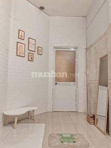 hẻm xe hơi 451/ Phạm Thế Hiển P3Q8.nhà cũ tiện cải tạo lại.giá tốt