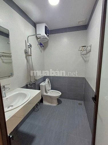 Chính chủ cho thuê nhà 5 tầng mới,full đồ tại: Thuỵ Khuê,Tây Hồ