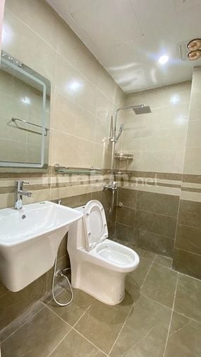 42M2*5 TẦNG THANG MÁY MỚI TINH_TRƯƠNG ĐỊNH_GẦN BÁCH KINH XÂY_8.9 TỶ.
