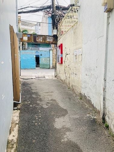 Phòng Full tiện nghi rộng 30m2 có Ban công thoáng - Nguyễn Thượng Hiền