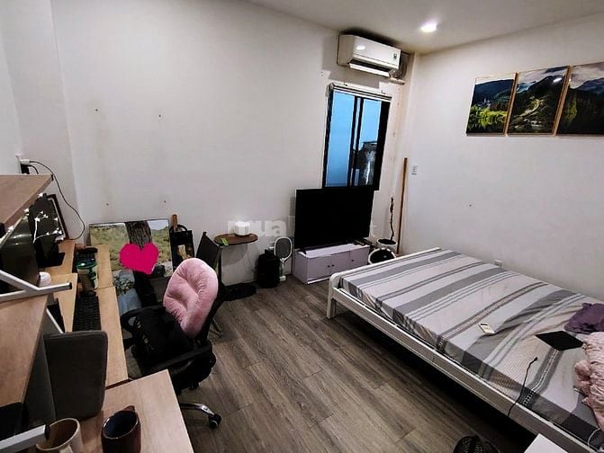 Nhà đẹp hoàn thiện, chính chủ đang sống P. 4 Quận 11, xe hơi vào thẳng