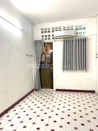 Cho thuê nhà hẻm 3m (BG)Nguyễn Công Trứ, P.N.T. Bình, Q.1 giá 12tr