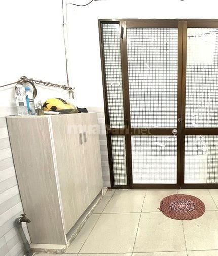 Cho thuê nhà hẻm 3m (BG)Nguyễn Công Trứ, P.N.T. Bình, Q.1 giá 12tr