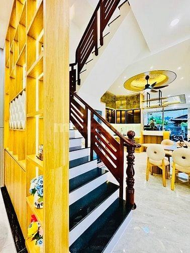 Bán nhà 2 mặt hẻm xe hơi đẹp 4 lầu (4x18) 458/7A Nguyễn Văn Khối p9 Gv