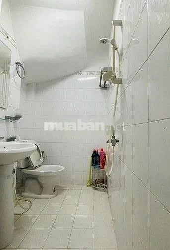 Cho thuê nhà hẻm 4m(XH) Hồng Bàng, P.12, Q.6 giá 12tr