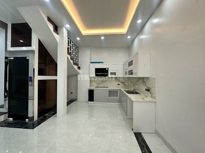 BÁN NHÀ MỚI LÔ GÓC PHỐ NGỌC LÂM - 5TẦNG THANG MÁY - 68M CHỈ 13.5 TỶ