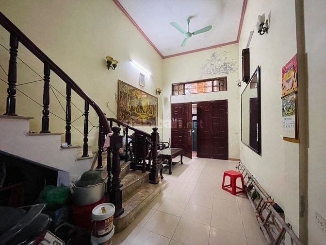 BÁN NHÀ TRUNG KÍNH - 60m2 - Ô TÔ ĐỖ CỬA - CHỈ 15 TỶ 