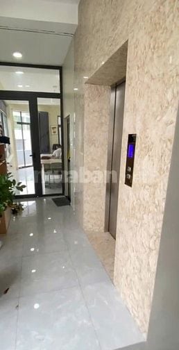 Chính chủ ngộp bán gấp căn góc Ni sư huỳnh liên ,60m2,6tầng thang máy 