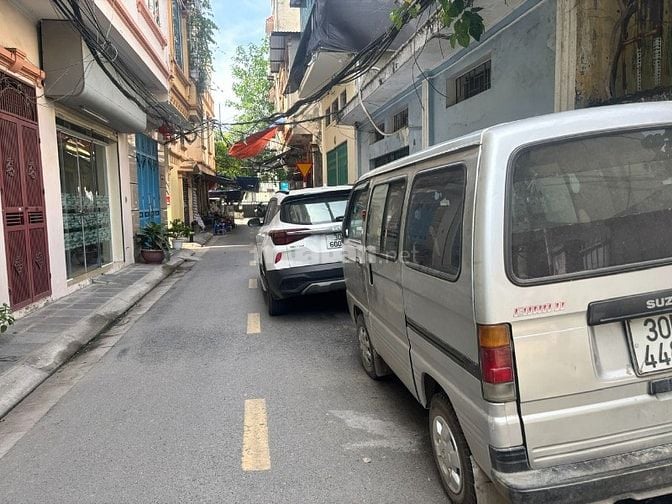 CẦN BÁN NHÀ TRUNG TÂM HÀ NỘI CÁCH HỒ GƯƠM HƠN 6KM