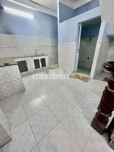 Cho thuê nhà mặt tiền Tây Sơn, P.Tân Quý, Q.Tân Phú giá 12tr