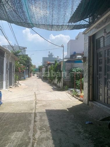CHÍNH CHỦ CẦN BÁN NHÀ CẤP 4 – HẺM XE TẢI – GẦN CHỢ CÂY ME, CHỢ BÀ ĐIỂM