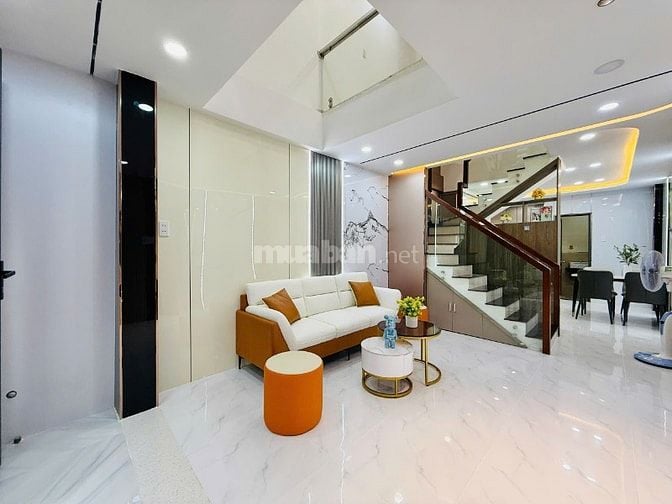 CHÍNH CHỦ BÁN NHÀ GÒ VẤP GẦN CÔNG VIÊN ĐÚC 3LẦU HẺM XE HƠI GIÁ MỀM
